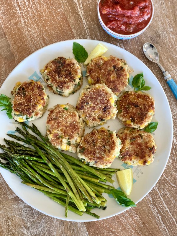 Veggie Bean Cakes with Quick Tomato Basil Sauce via LizsHealthyTable.com #cansforcomfort