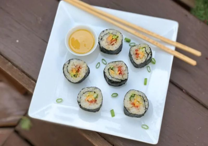 22 Recipes for BEEFSHI | Sushi Made With Beef via lizshealthytable.com 